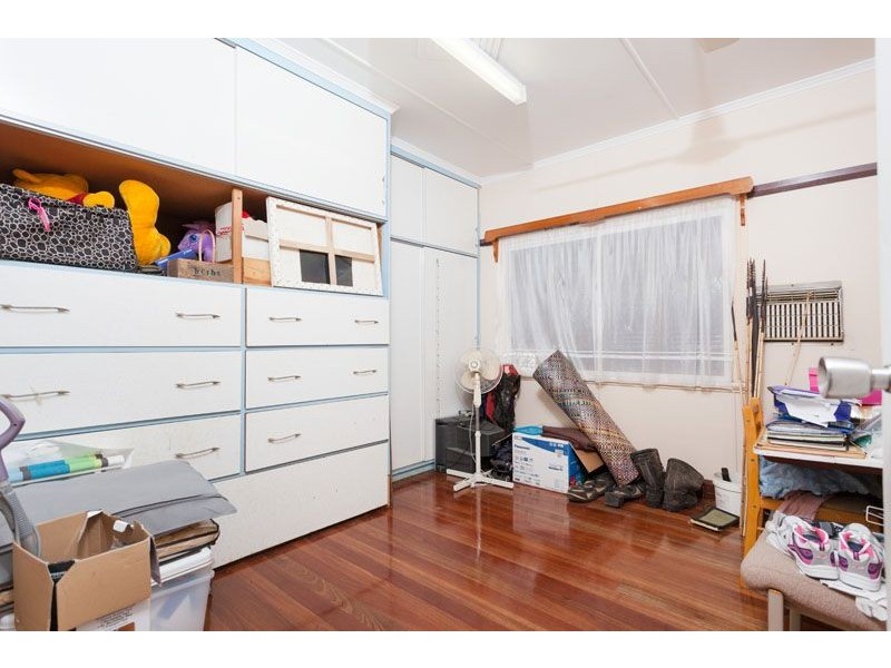 9 Murray Street, Manoora QLD 4870