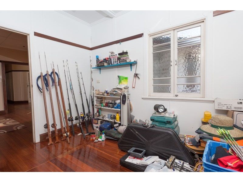 9 Murray Street, Manoora QLD 4870