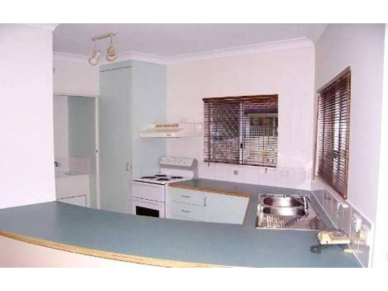 1/12 Grantala Street, Manoora QLD 4870