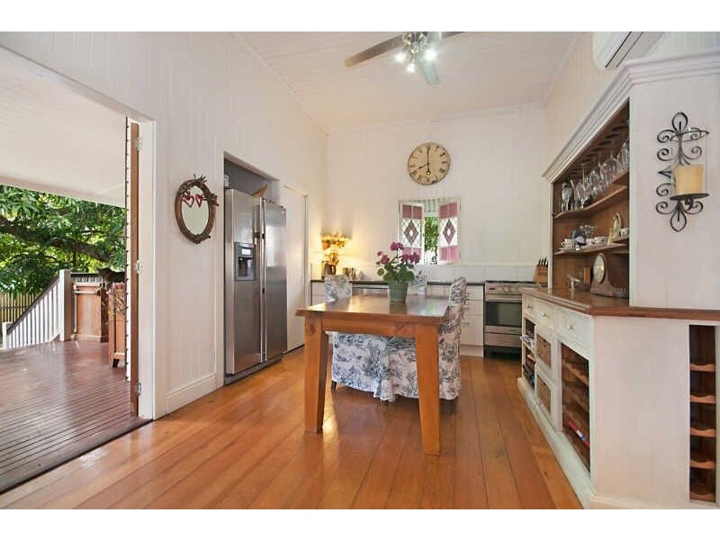 8B Keeble Street, Stratford QLD 4870