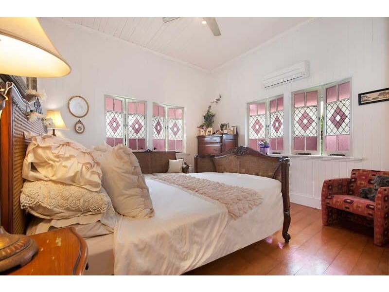 8B Keeble Street, Stratford QLD 4870