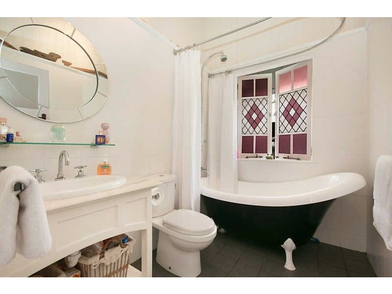 8B Keeble Street, Stratford QLD 4870