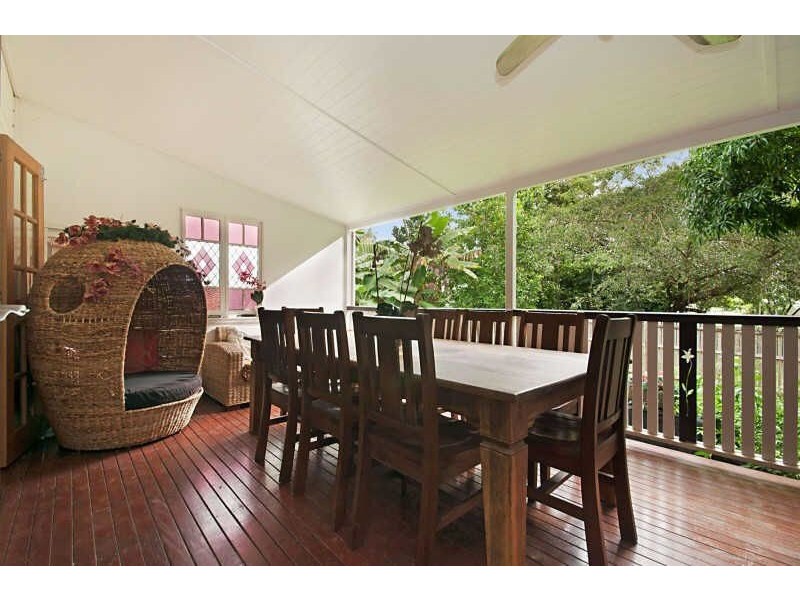 8B Keeble Street, Stratford QLD 4870