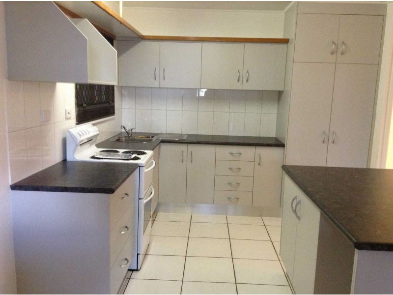 8 Dalton Street, Bungalow QLD 4870