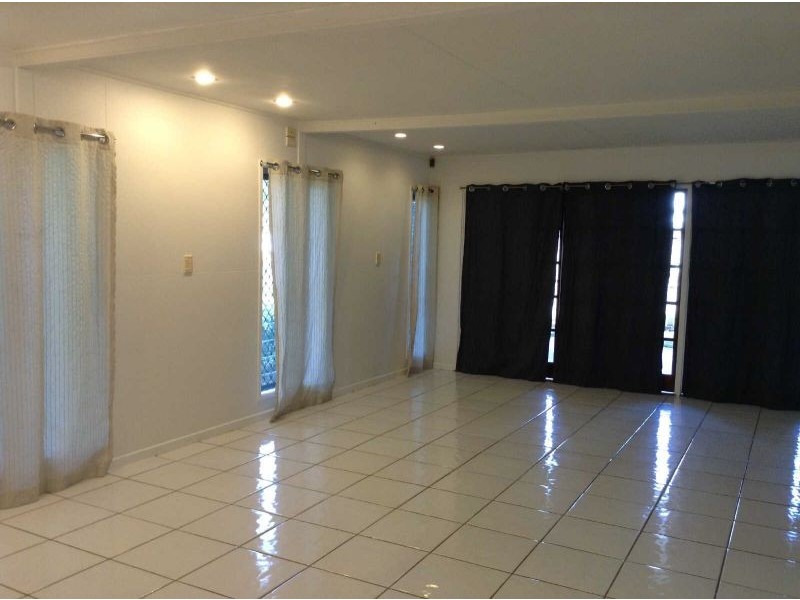 8 Dalton Street, Bungalow QLD 4870