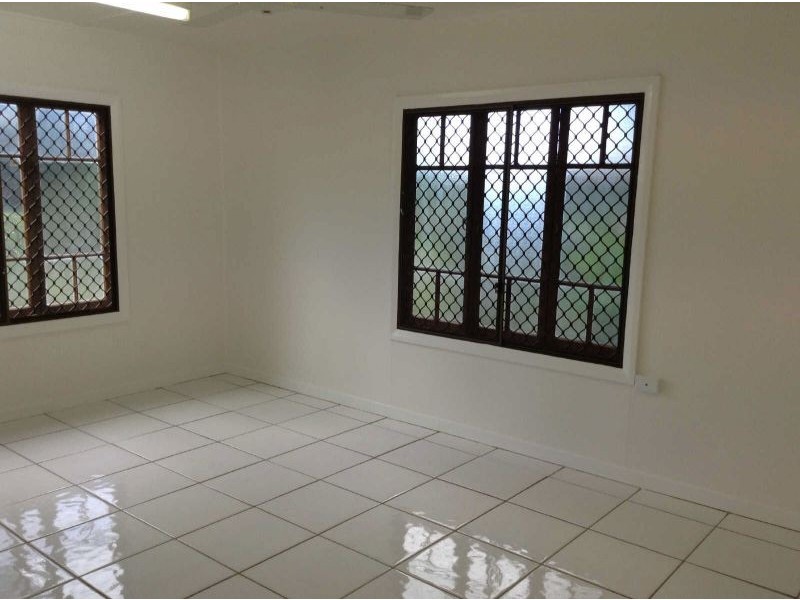 8 Dalton Street, Bungalow QLD 4870