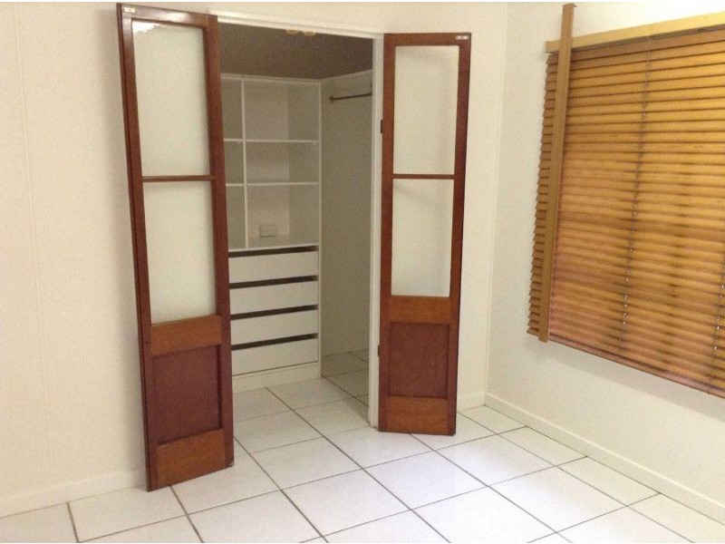 8 Dalton Street, Bungalow QLD 4870