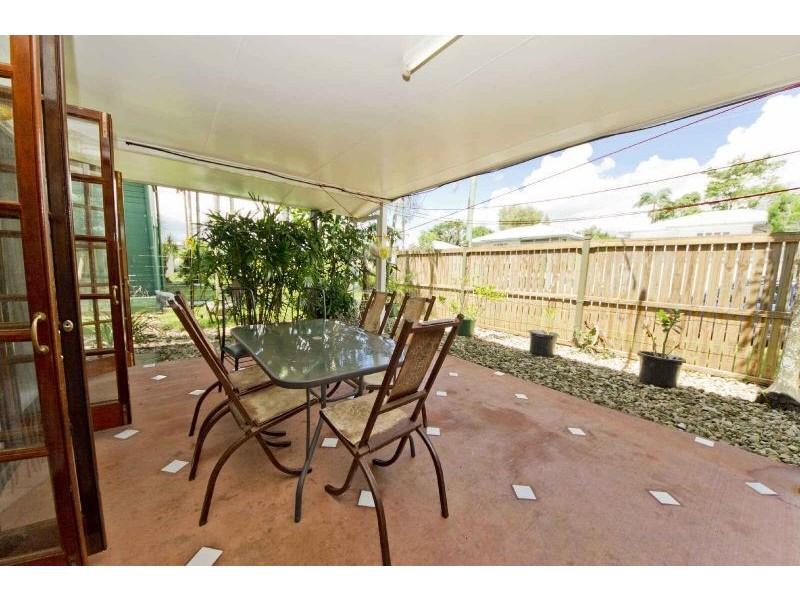 8 Dalton Street, Bungalow QLD 4870