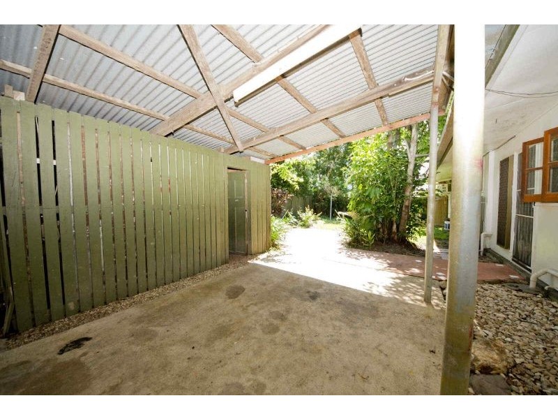 8 Dalton Street, Bungalow QLD 4870