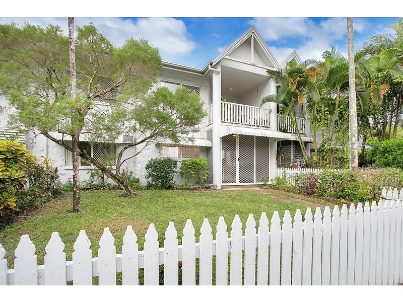 2/8-14 Rose Street, Westcourt QLD 4870