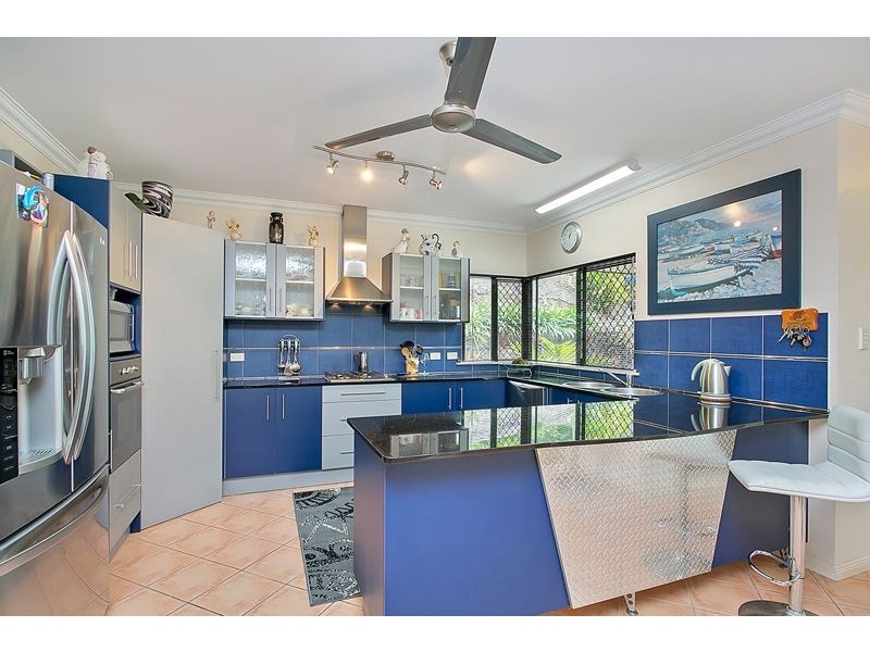 2 Osprey Close, Bayview Heights QLD 4868