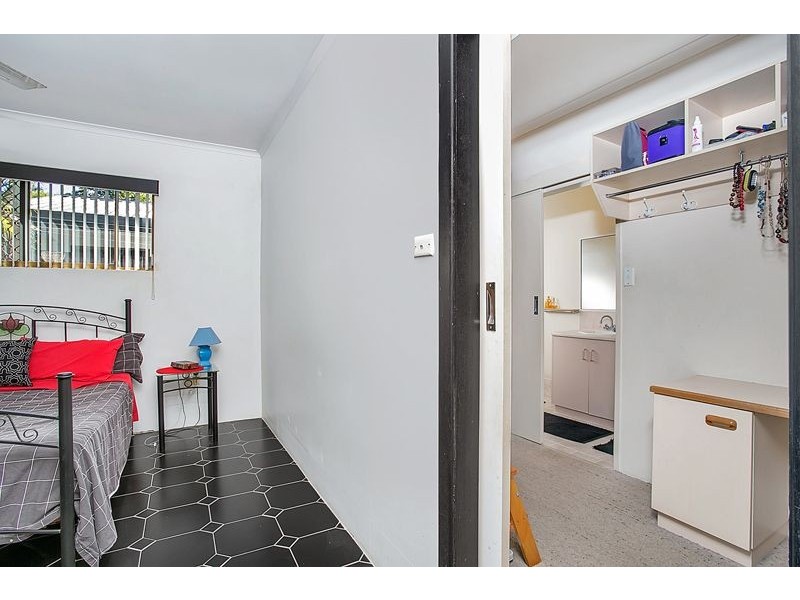 13 Di Savia Close, Whitfield QLD 4870