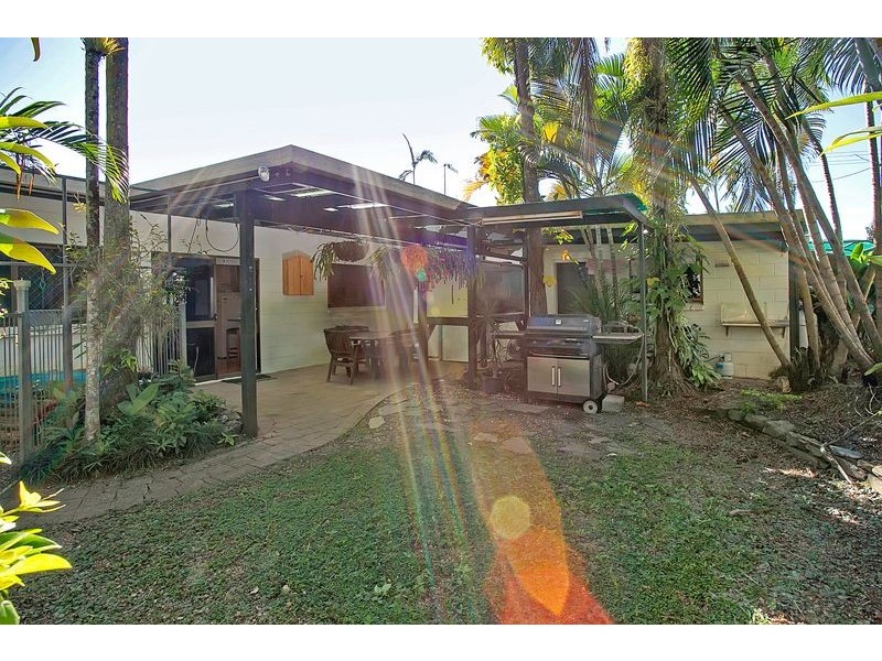 13 Di Savia Close, Whitfield QLD 4870