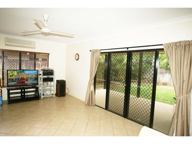 11 Bronte Close, Kewarra Beach QLD 4879