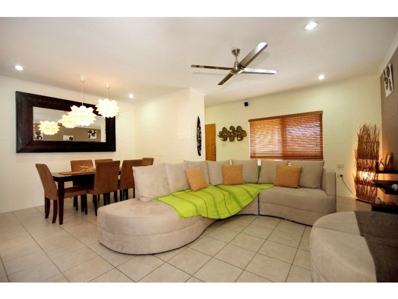 9 Kambara Street, White Rock QLD 4868