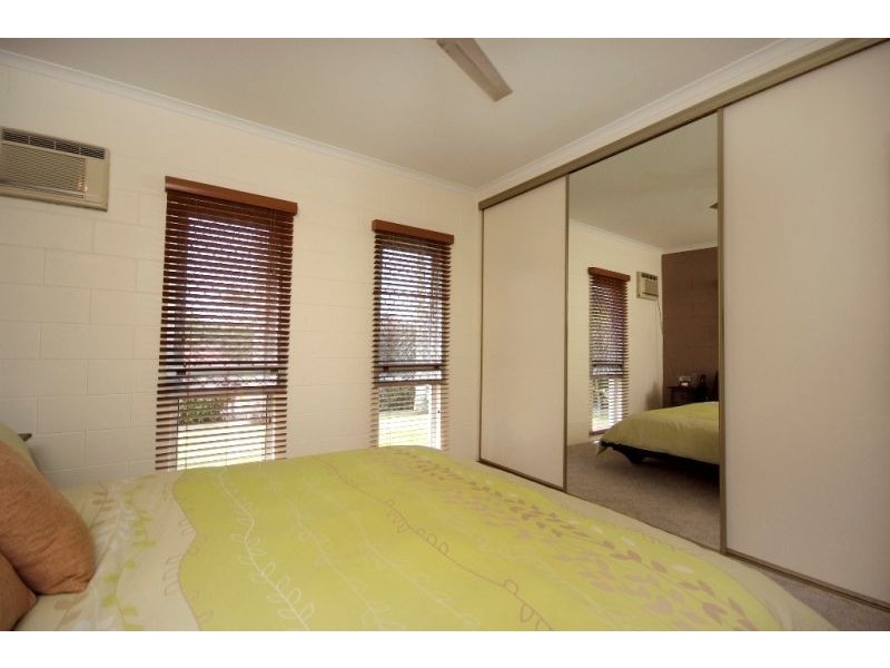 9 Kambara Street, White Rock QLD 4868