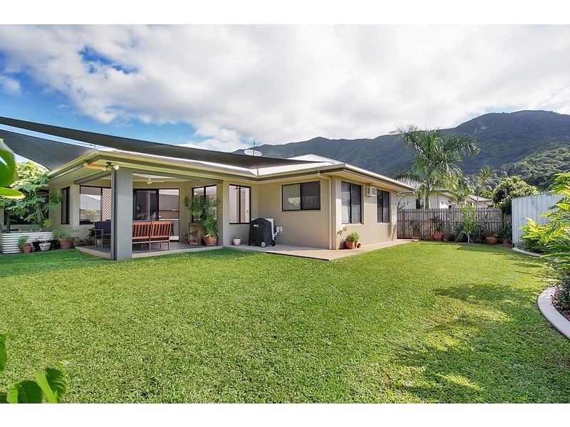 3 Hodkinson Street, Redlynch QLD 4870