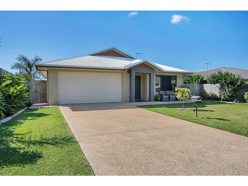3 Hodkinson Street, Redlynch QLD 4870