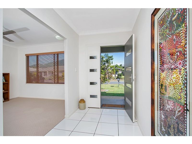 3 Hodkinson Street, Redlynch QLD 4870