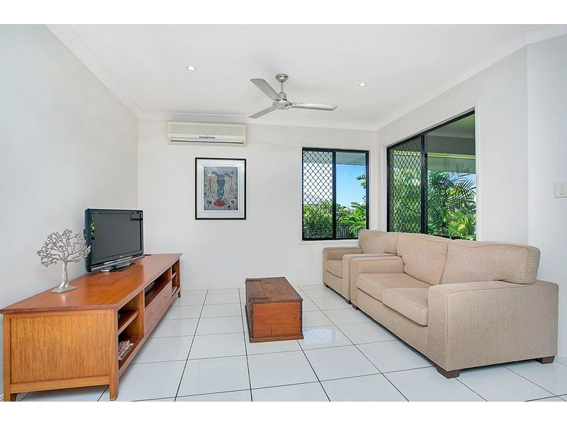 3 Hodkinson Street, Redlynch QLD 4870