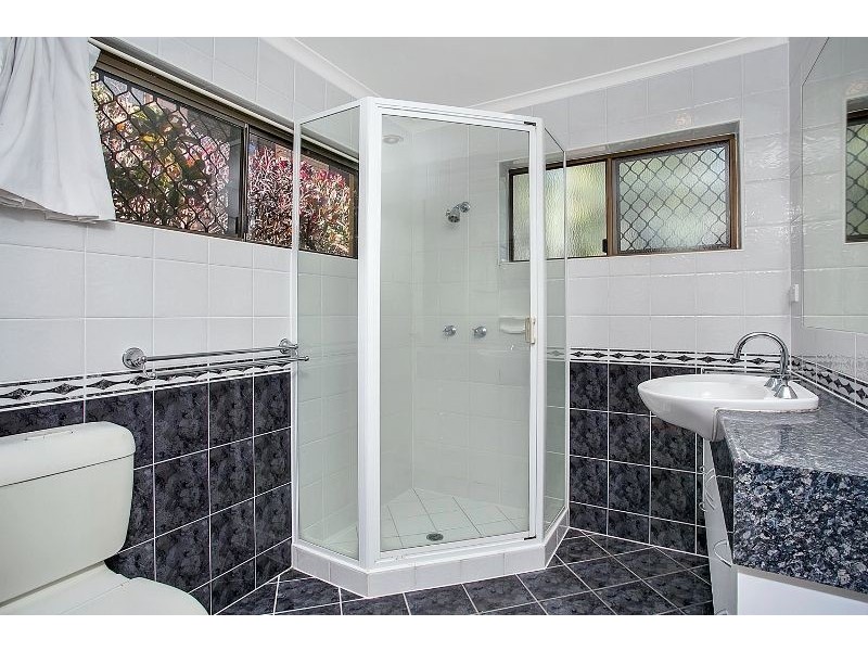 5 Curlew Court, Bayview Heights QLD 4868
