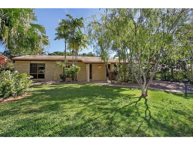 5 Curlew Court, Bayview Heights QLD 4868