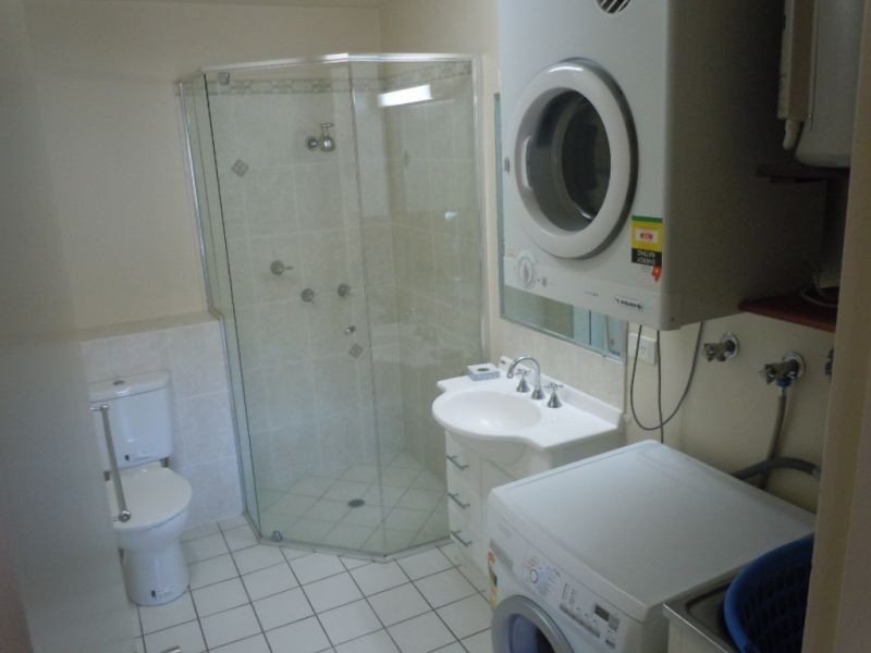 23/239 Lake Street, Cairns City QLD 4870