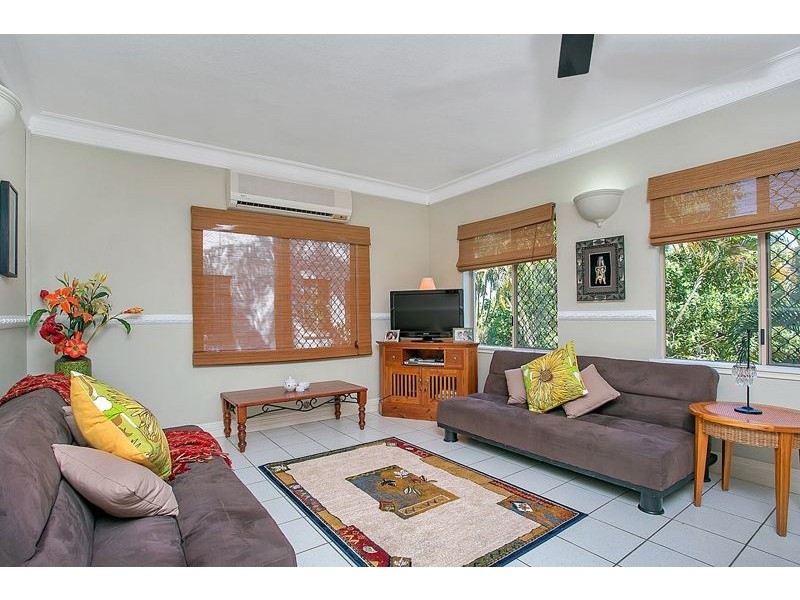 9/2 Chester Court, Manunda QLD 4870