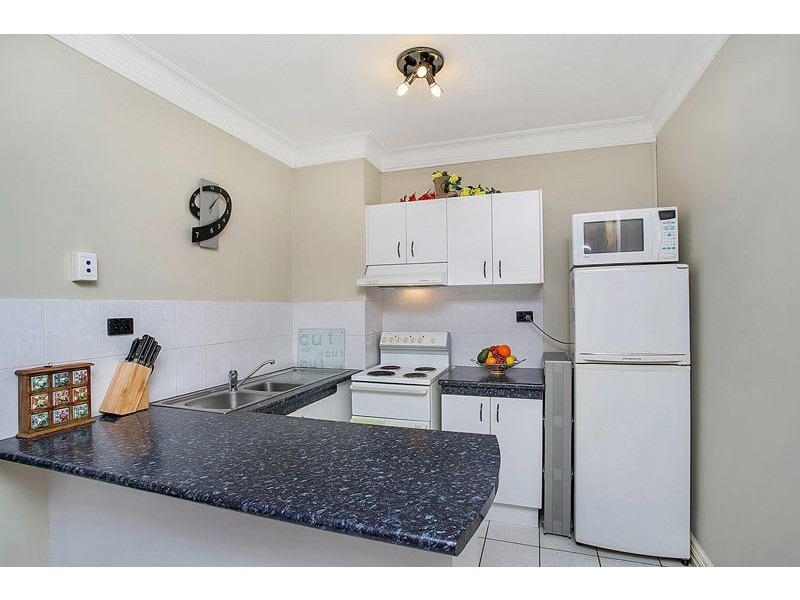 9/2 Chester Court, Manunda QLD 4870