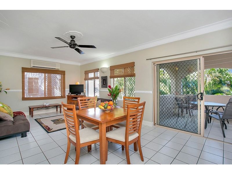 9/2 Chester Court, Manunda QLD 4870