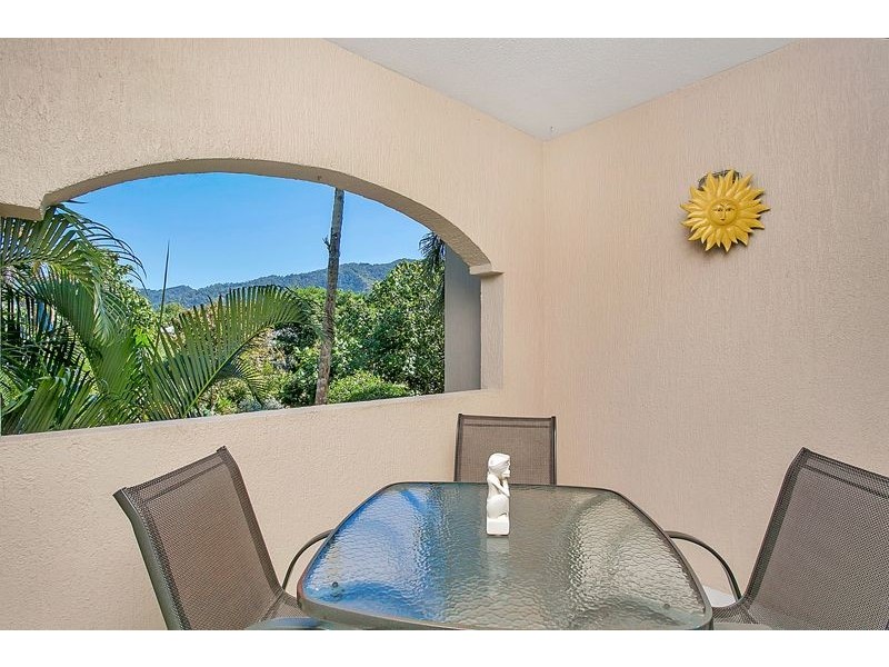 9/2 Chester Court, Manunda QLD 4870