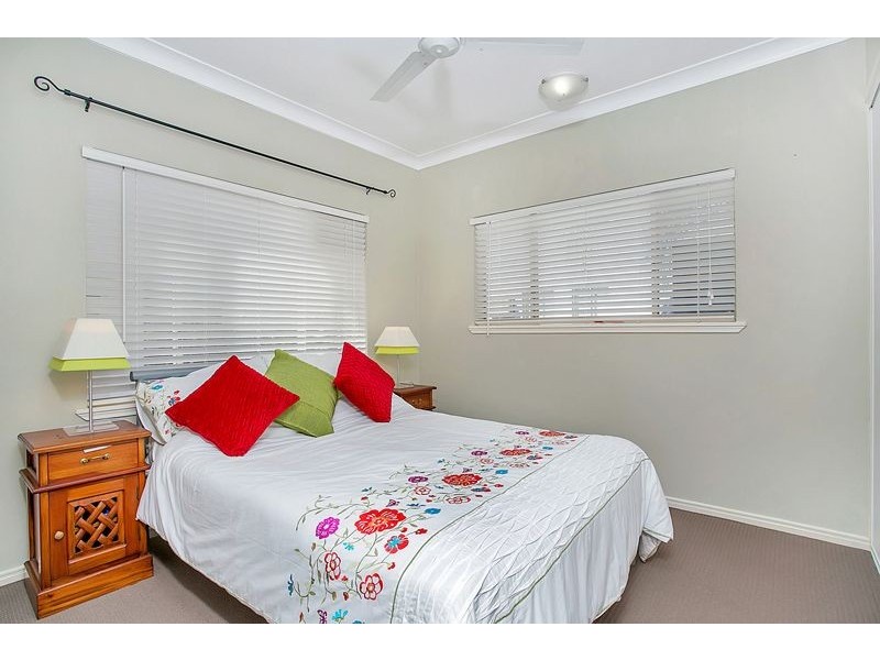 9/2 Chester Court, Manunda QLD 4870