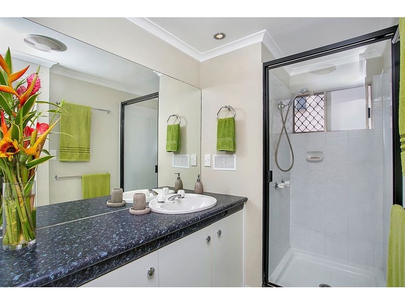 9/2 Chester Court, Manunda QLD 4870