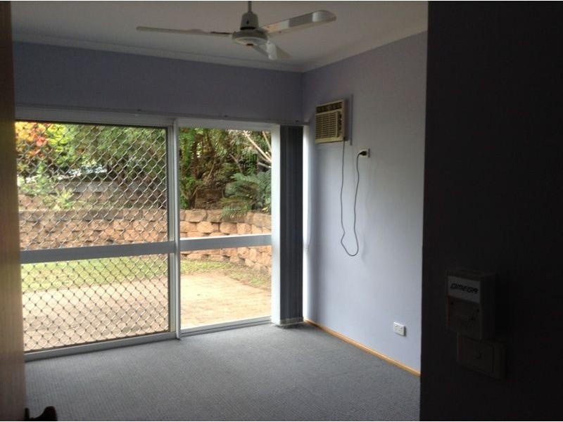 8 Rosemont Court, Mooroobool QLD 4870