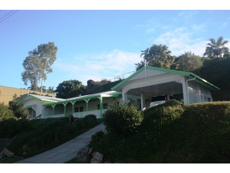 9 Andrea Close, Mooroobool QLD 4870