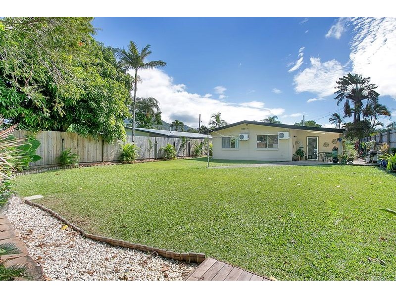 5 Frances Street, Mooroobool QLD 4870