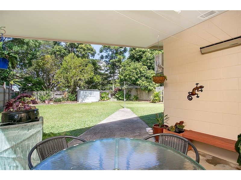 5 Frances Street, Mooroobool QLD 4870