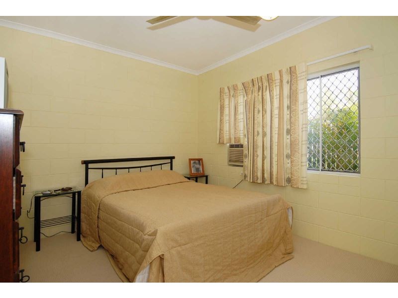 3/74 Swallow Street, Mooroobool QLD 4870