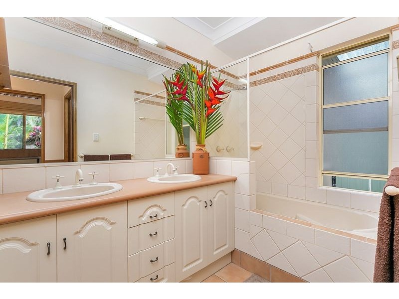 22 Goodsell Drive, Bentley Park QLD 4869