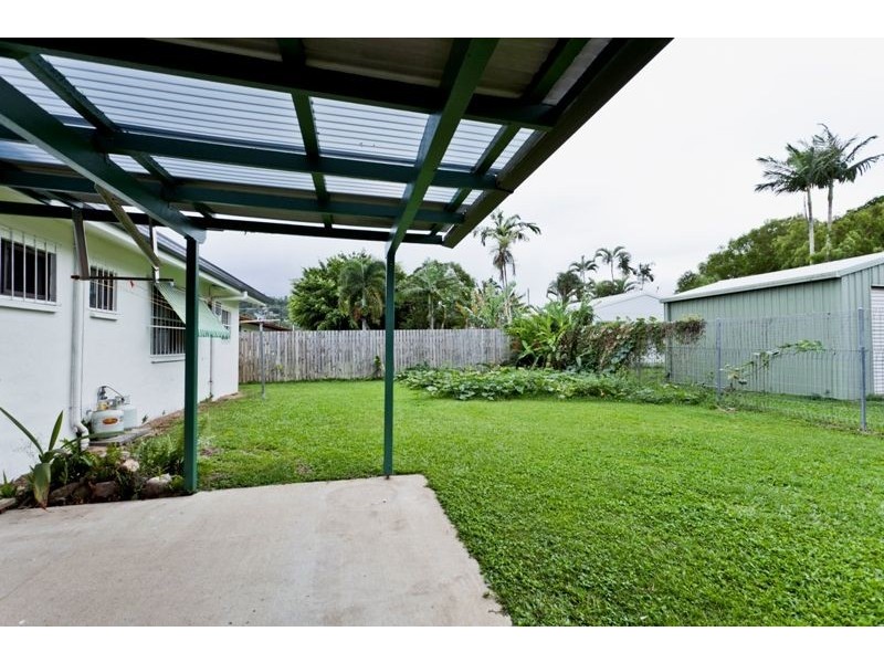 2/113 Jensen Street, Whitfield QLD 4870