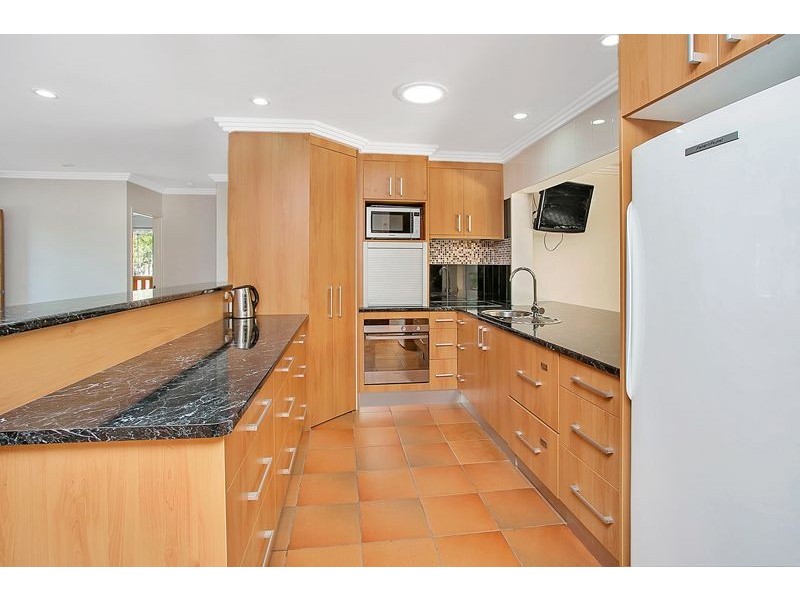 105 Jensen Street, Whitfield QLD 4870