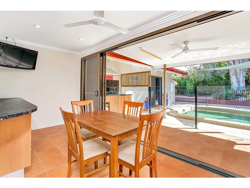 105 Jensen Street, Whitfield QLD 4870