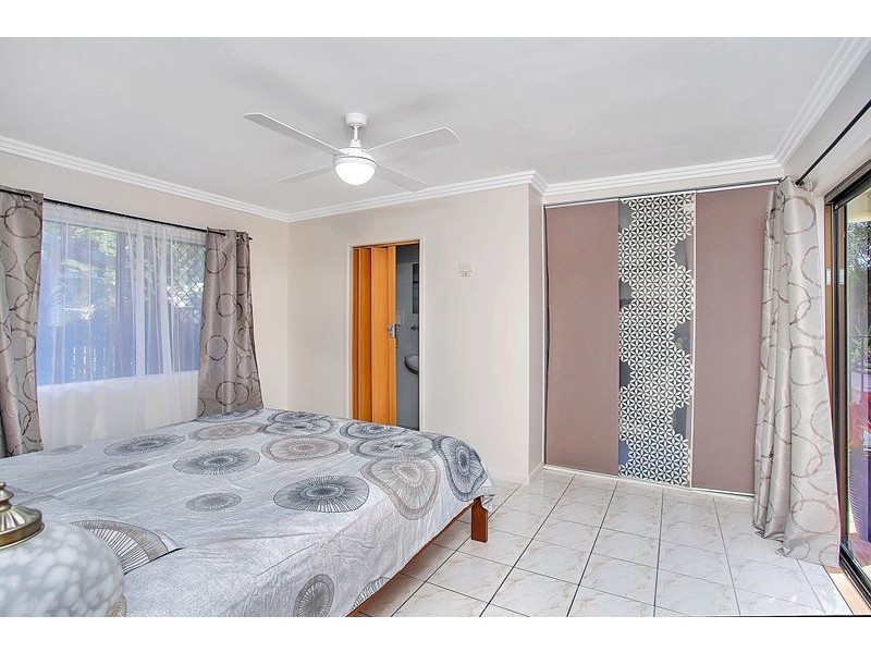 105 Jensen Street, Whitfield QLD 4870