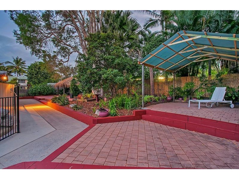 105 Jensen Street, Whitfield QLD 4870