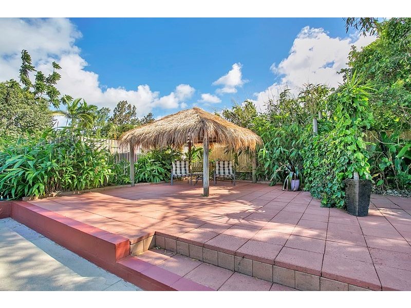 105 Jensen Street, Whitfield QLD 4870