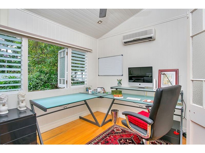 27 Hall Street, Edge Hill QLD 4870