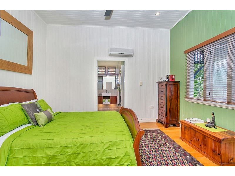27 Hall Street, Edge Hill QLD 4870
