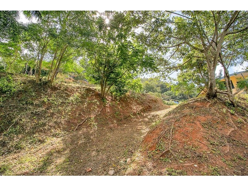 6 Knott Court, Whitfield QLD 4870