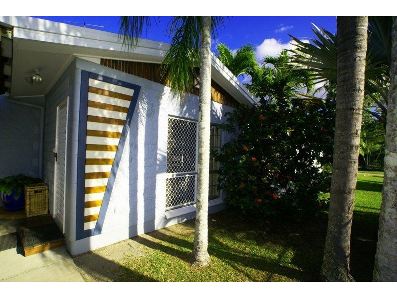 56 Periwinkle Avenue, Trinity Beach QLD 4879