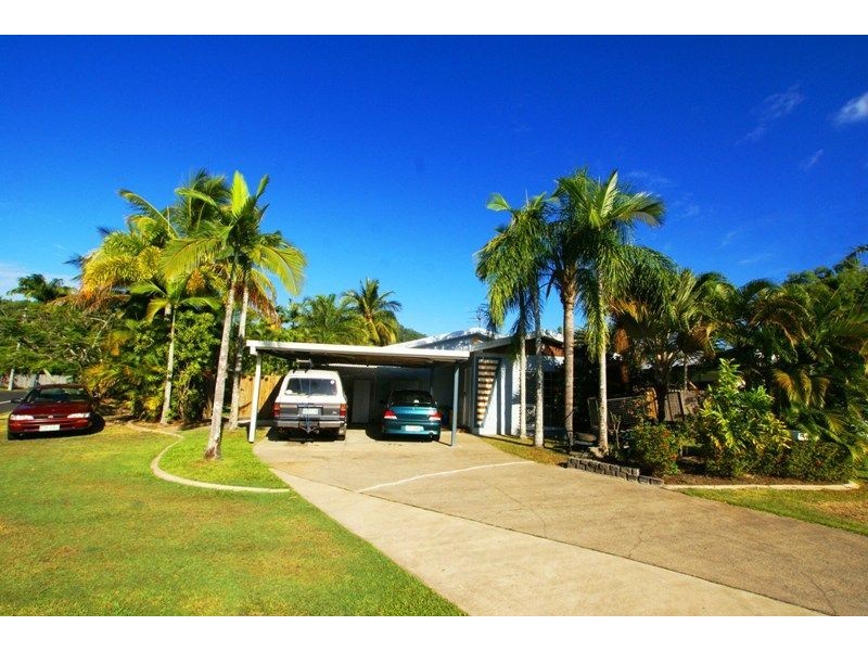 56 Periwinkle Avenue, Trinity Beach QLD 4879
